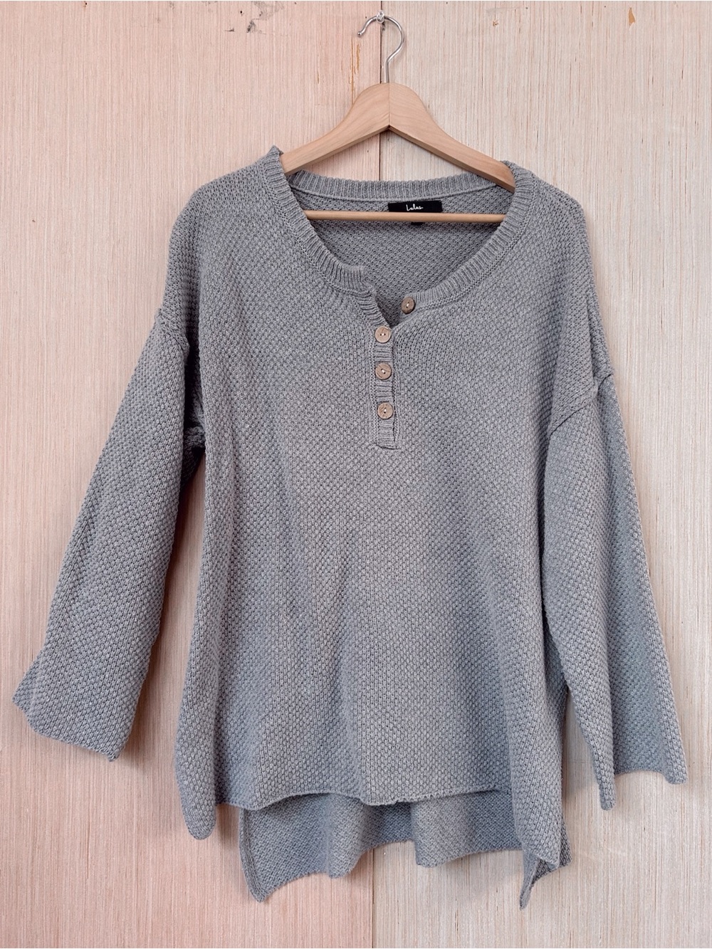 Lulu’s Gray Henley Knit Tunic Sweater Small